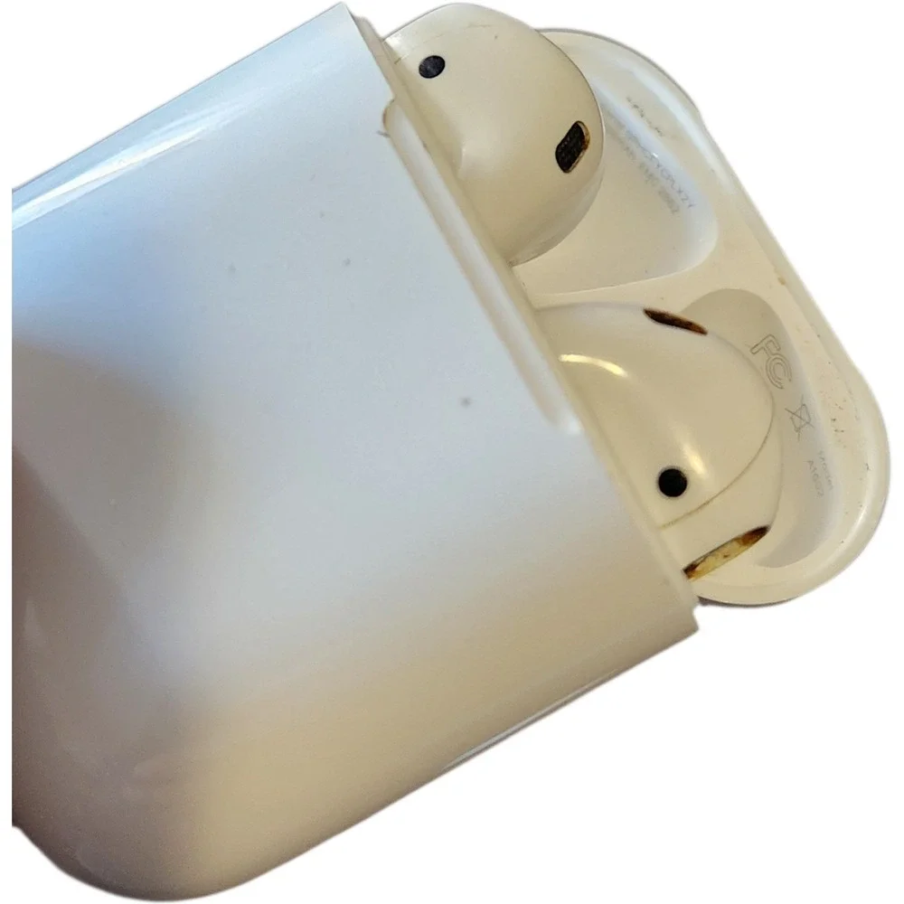 Apple airpods second